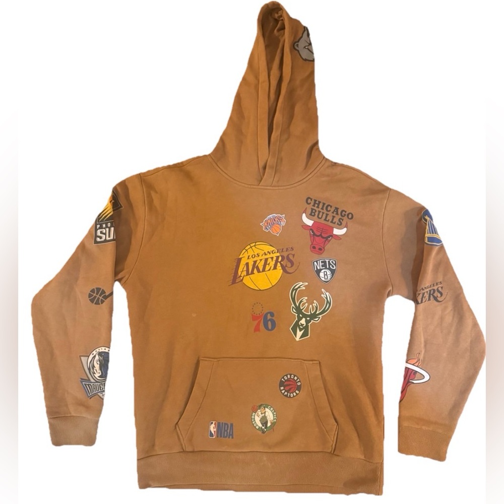 Hollister All NBA Team Logo Sweatshirt Hoodie Size Small Unisex Athleisure